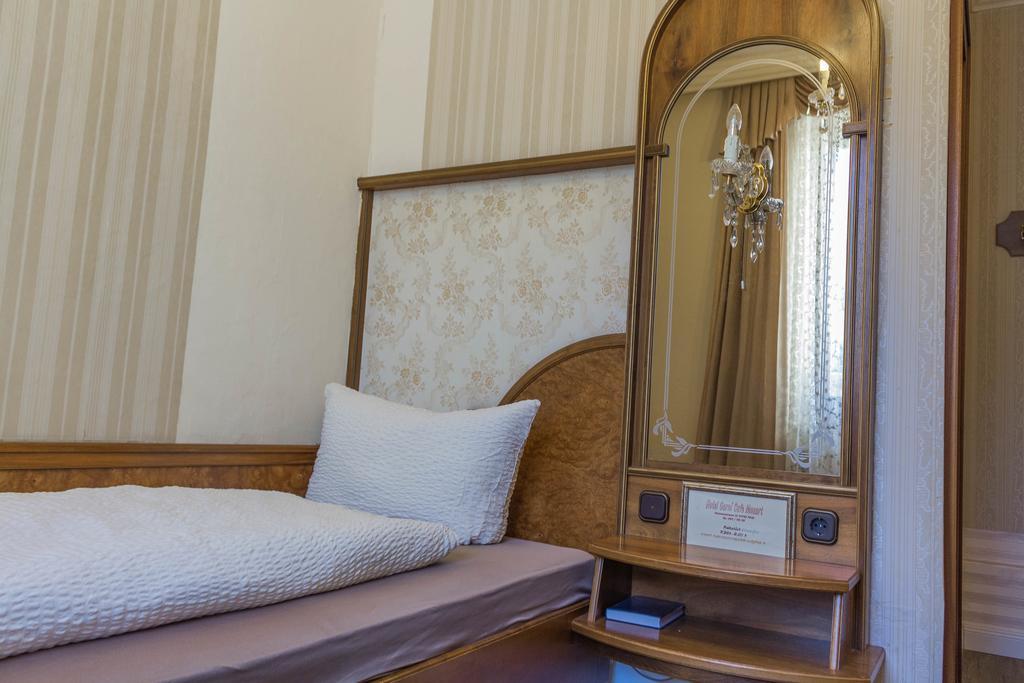 Hotel Five Seasons Fürth Екстериор снимка